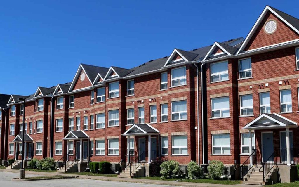 quarry view residence at Brock