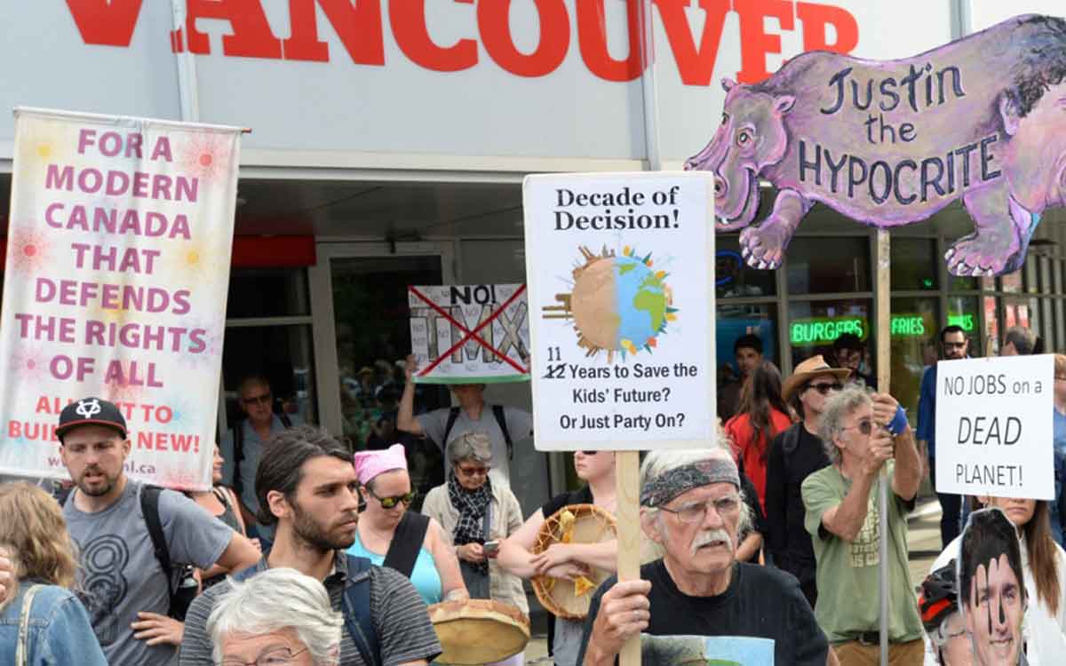 pipeline protestors