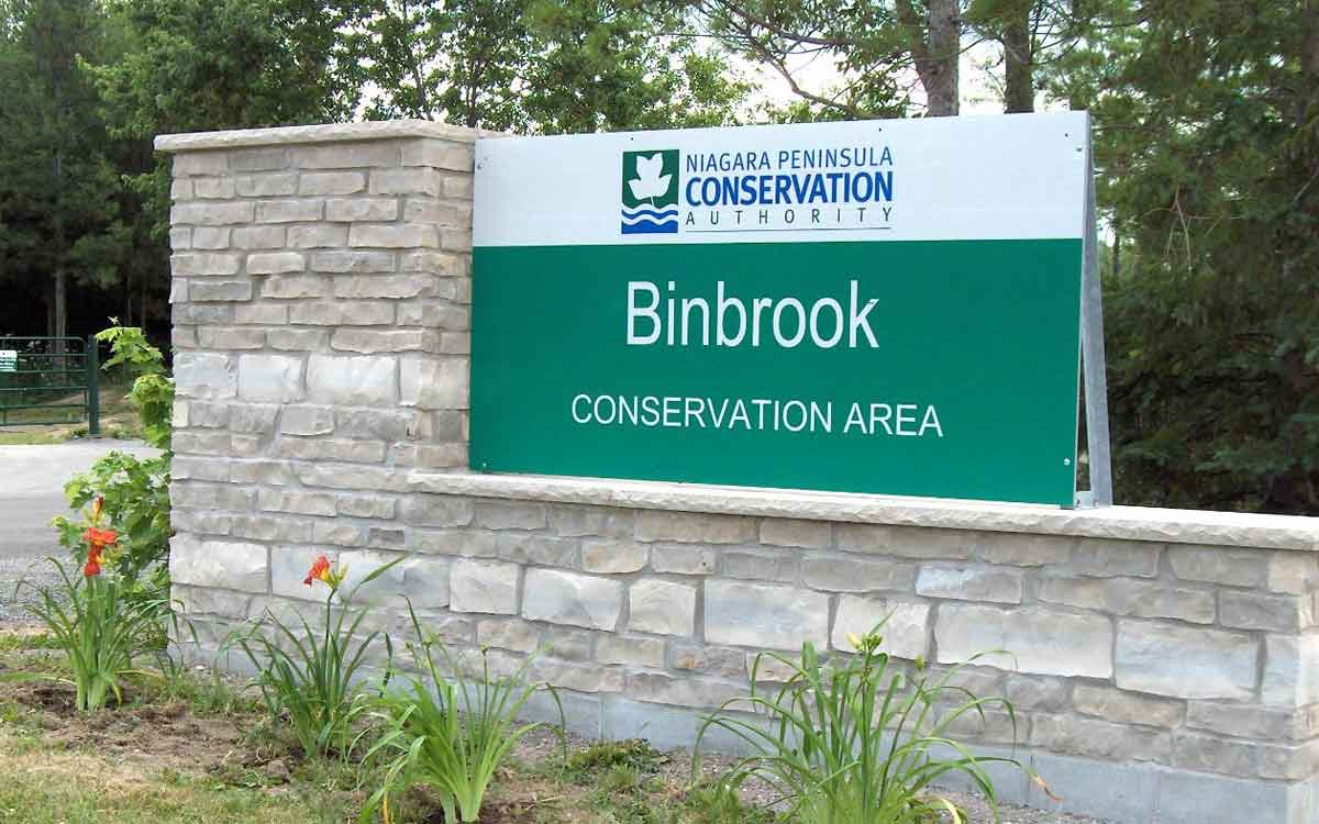 Binbrook entrance