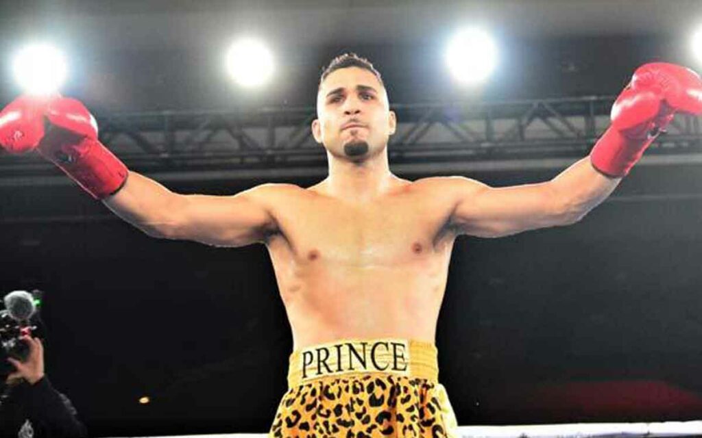 Lucas Bahdi in the ring