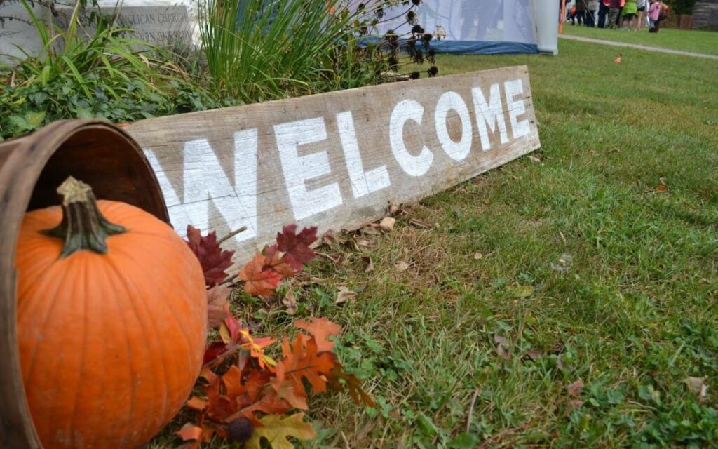 thanksgiving festival welcome sign