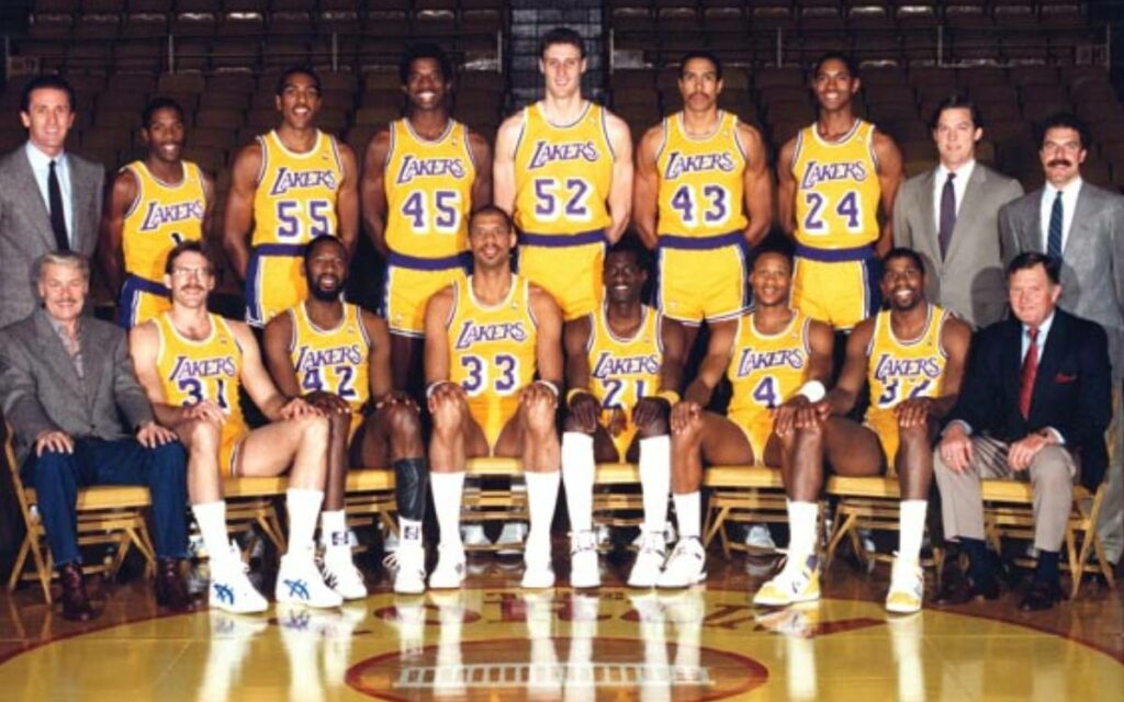 Lakers team photo