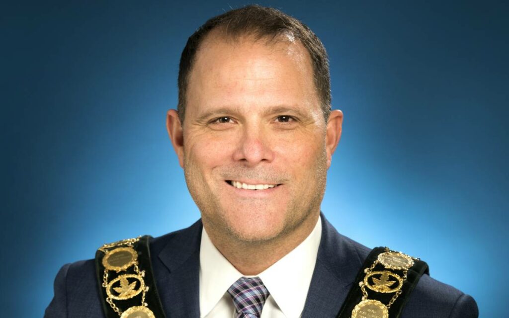 Mayor Walter Sendzik